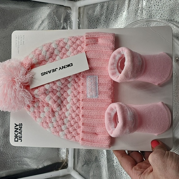 Dkny Other - F DKNY Socks & Hat Set One Size Pink Knitted Gift Set  NEW With Tags!